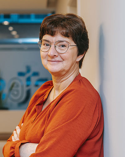 Dr. Christine PEETERS